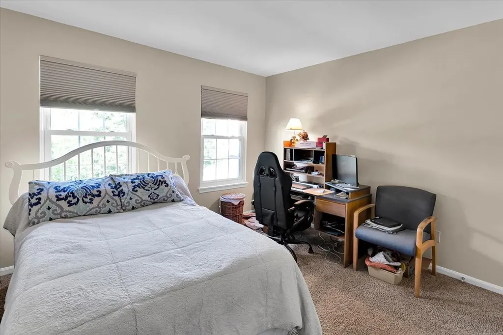 150 North Kingsway Drive Aurora IL 60506
