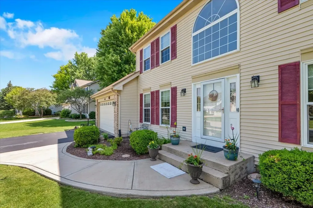 150 North Kingsway Drive Aurora IL 60506
