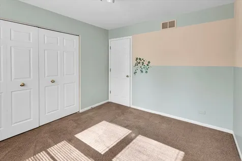 150 North Kingsway Drive Aurora IL 60506