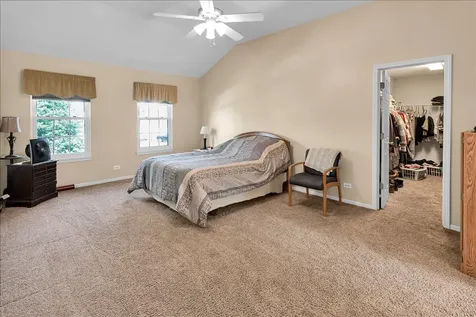 150 North Kingsway Drive Aurora IL 60506
