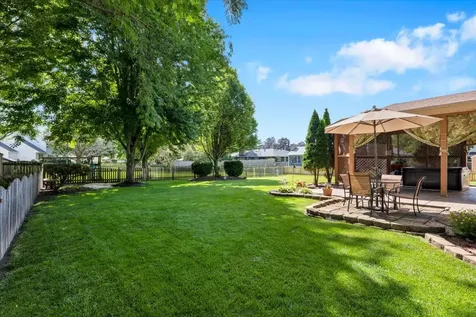 150 North Kingsway Drive Aurora IL 60506