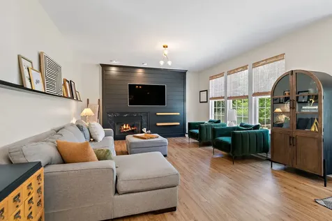 308 Buffalo Drive Elgin IL 60124