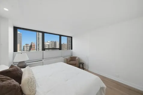 1560 North Sandburg Terrace Chicago IL 60610
