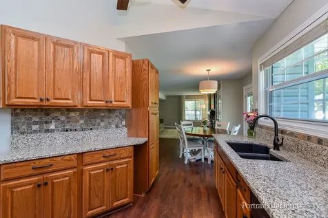 606 Berkshire Court Oswego IL 60543
