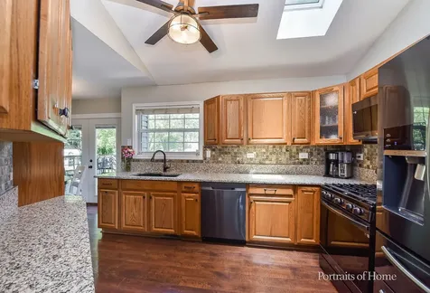 606 Berkshire Court Oswego IL 60543