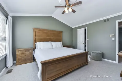 606 Berkshire Court Oswego IL 60543