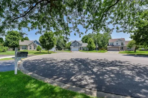 606 Berkshire Court Oswego IL 60543