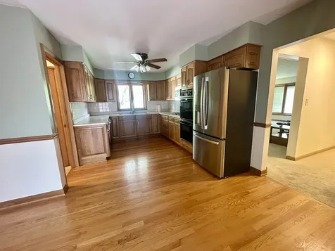 305 North Timothy Lane Mchenry IL 60050