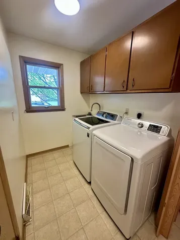 305 North Timothy Lane Mchenry IL 60050