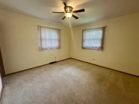305 North Timothy Lane Mchenry IL 60050