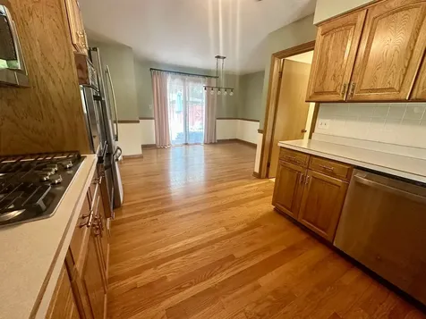 305 North Timothy Lane Mchenry IL 60050