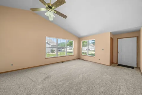 345B Warren Street Somonauk IL 60552
