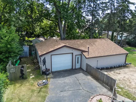 4437 Richmond Road Ringwood IL 60072