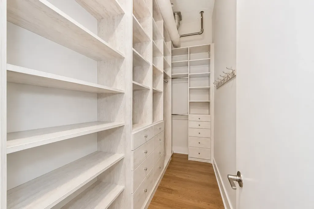 17 North Loomis Street Chicago IL 60607