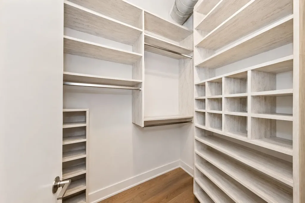 17 North Loomis Street Chicago IL 60607