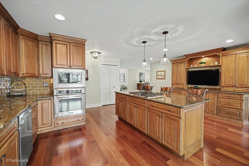 596 Harlowe Lane Naperville IL 60565
