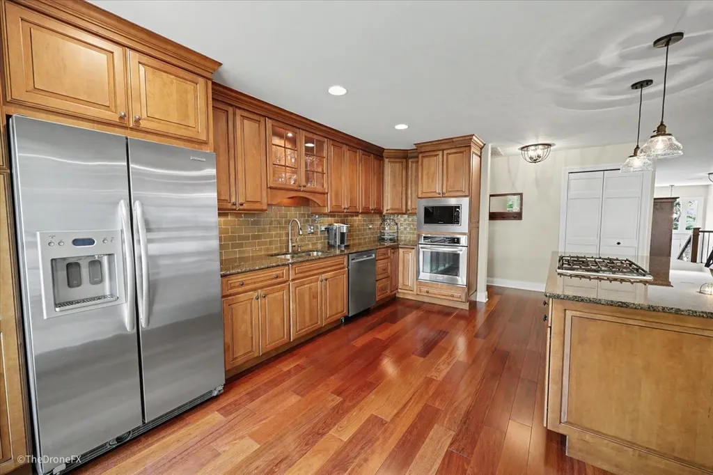 596 Harlowe Lane Naperville IL 60565