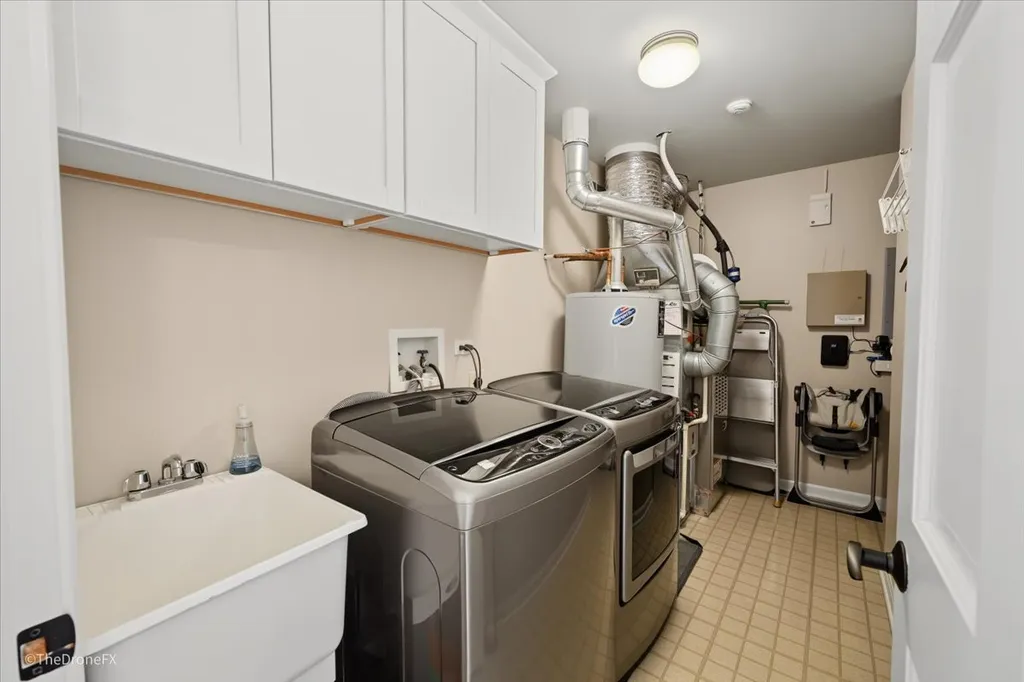 596 Harlowe Lane Naperville IL 60565