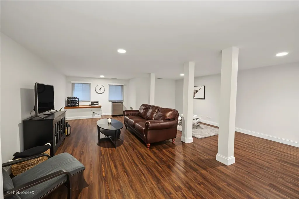 596 Harlowe Lane Naperville IL 60565