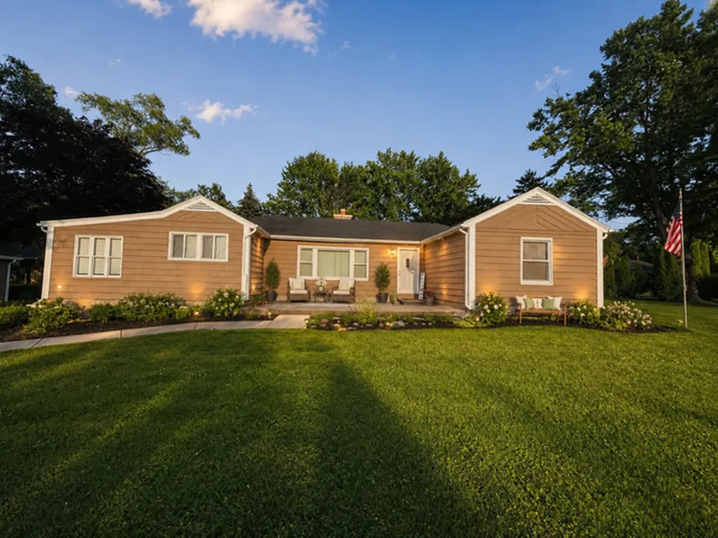 301 Hillside Avenue Prospect Heights IL 60070
