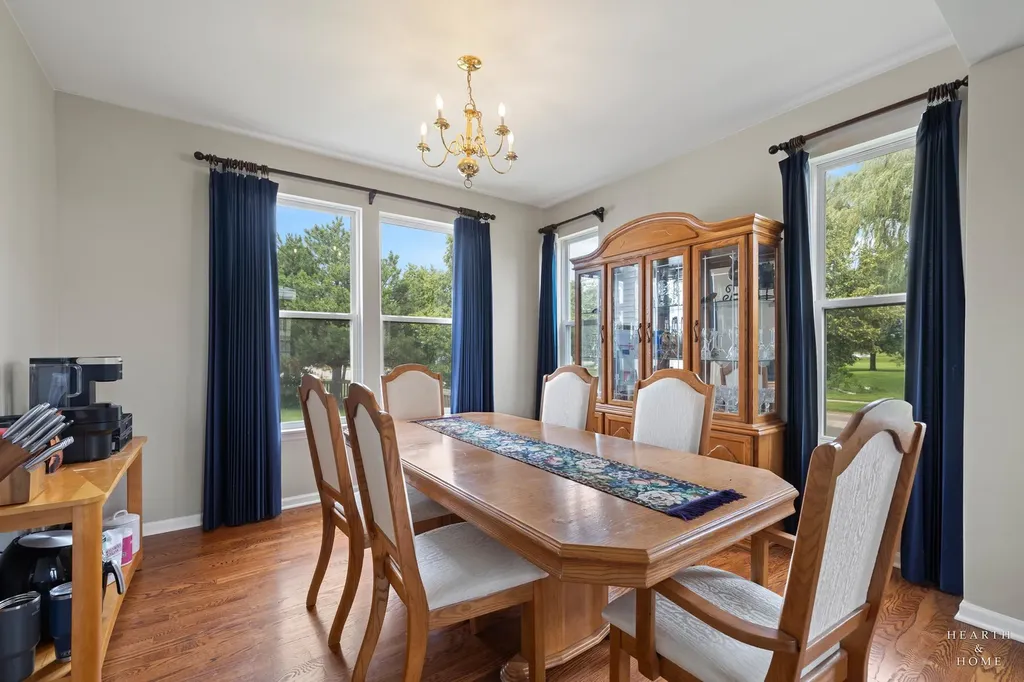 521 Winslow Way Lake In The Hills IL 60156