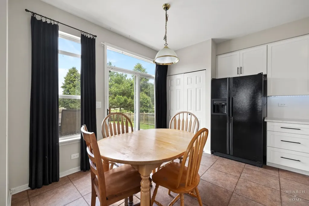 521 Winslow Way Lake In The Hills IL 60156