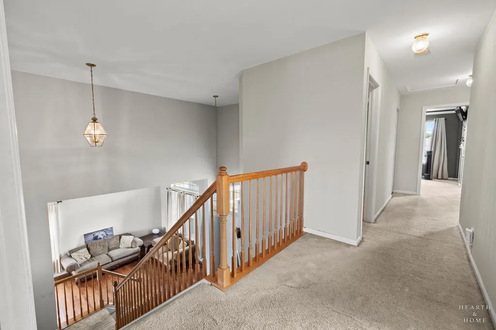 521 Winslow Way Lake In The Hills IL 60156