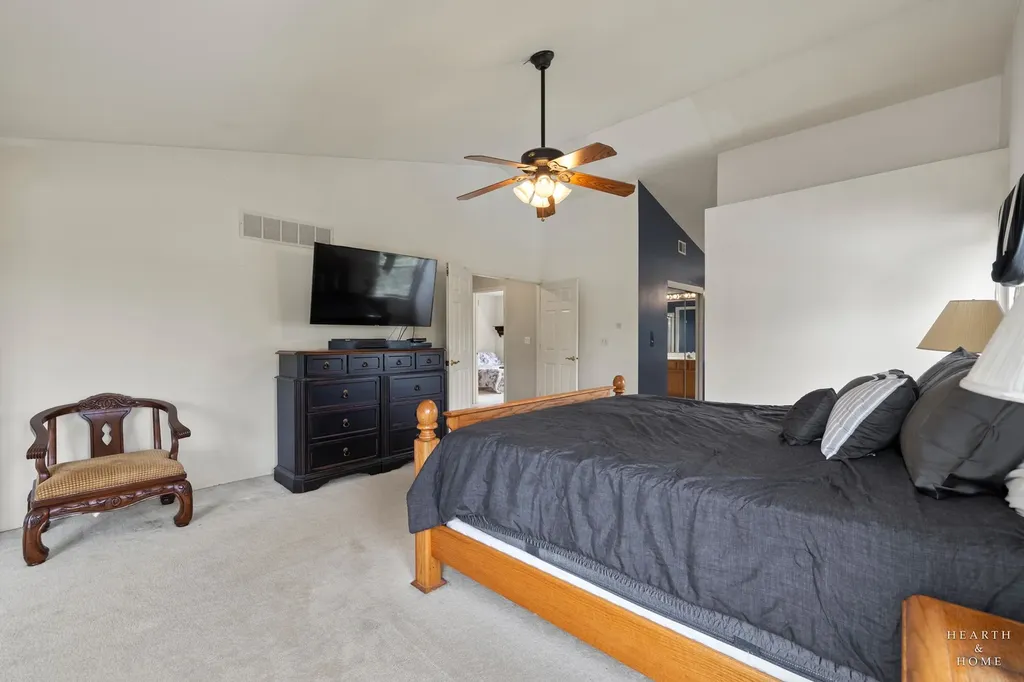 521 Winslow Way Lake In The Hills IL 60156