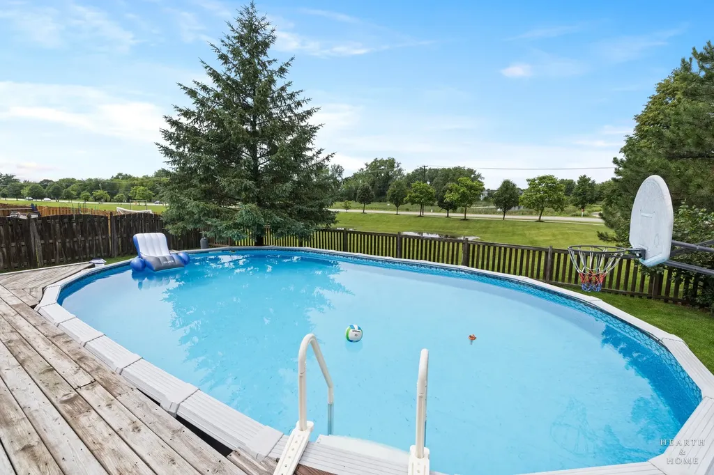 521 Winslow Way Lake In The Hills IL 60156