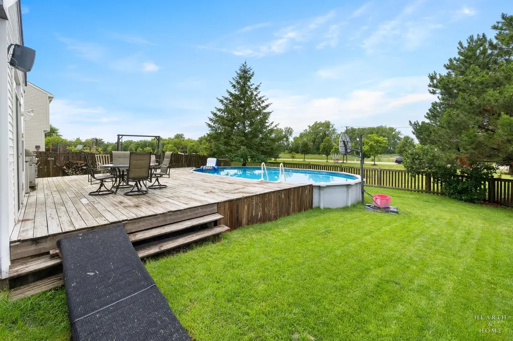521 Winslow Way Lake In The Hills IL 60156