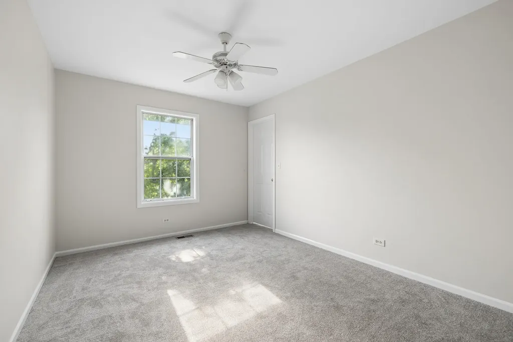 283 Meadowview Lane Aurora IL 60502