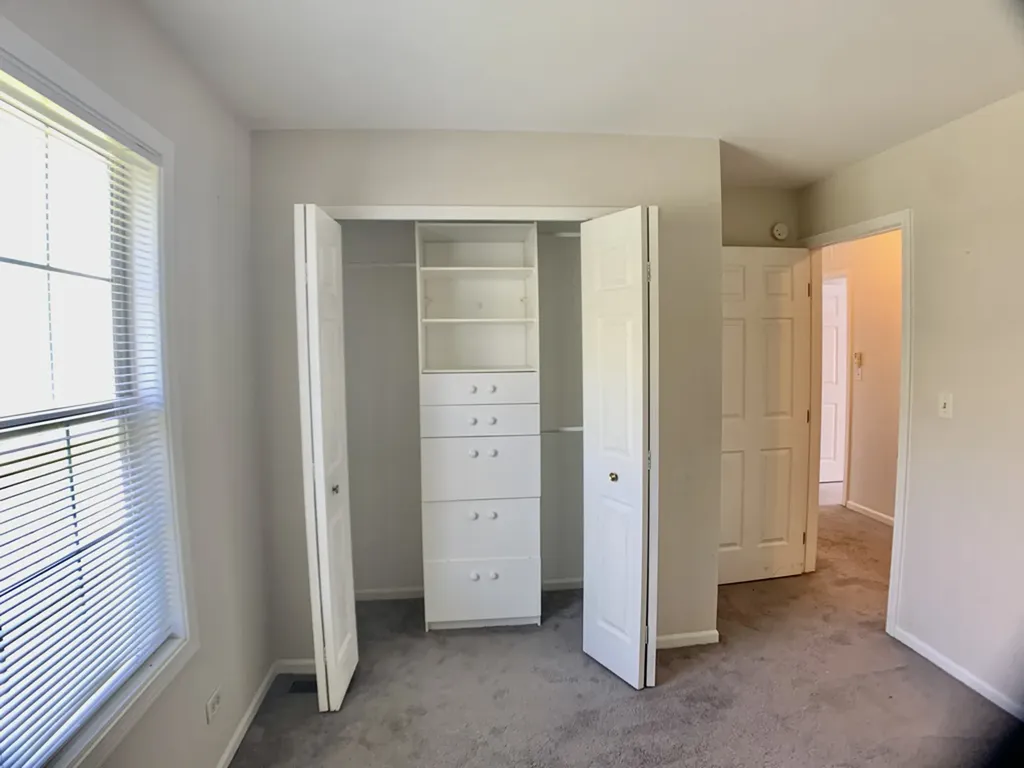 283 Meadowview Lane Aurora IL 60502