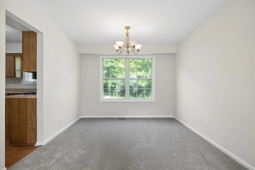 283 Meadowview Lane Aurora IL 60502