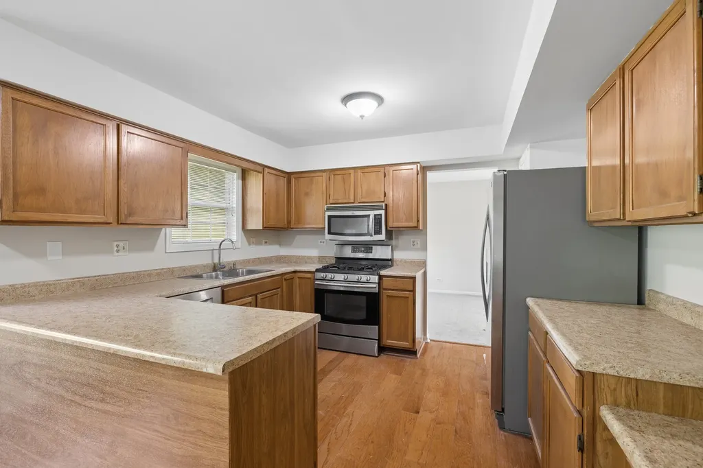 283 Meadowview Lane Aurora IL 60502