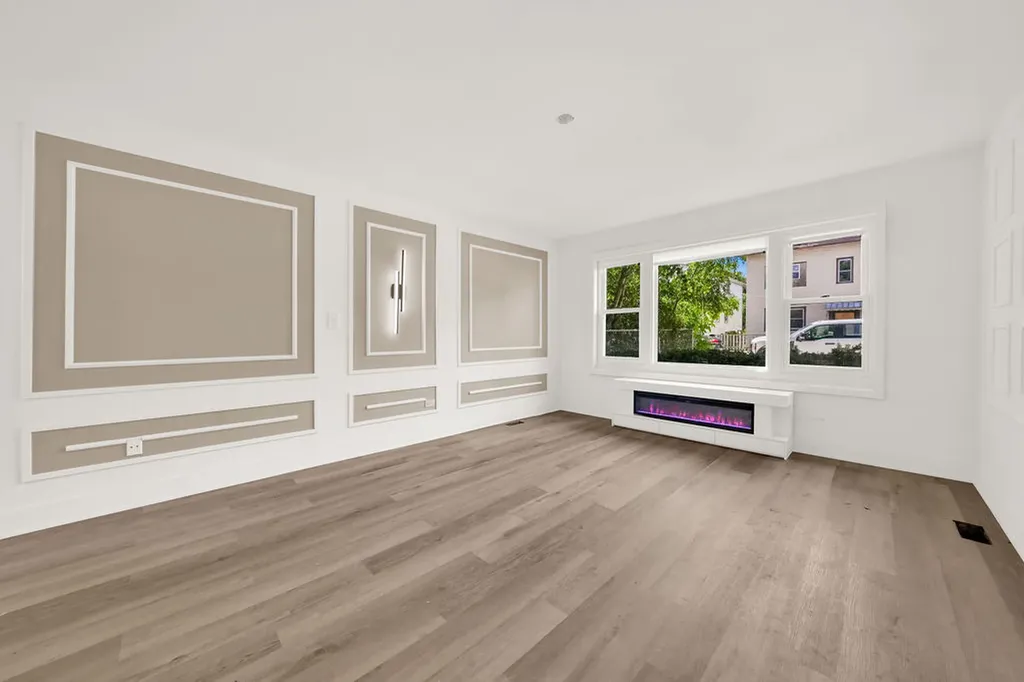9117 South Brandon Avenue Chicago IL 60617