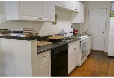 724 West Roscoe Street Chicago IL 60657