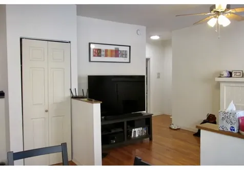 724 West Roscoe Street Chicago IL 60657