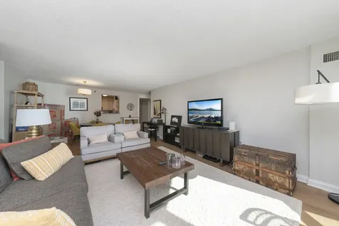 195 North Harbor Drive Chicago IL 60601