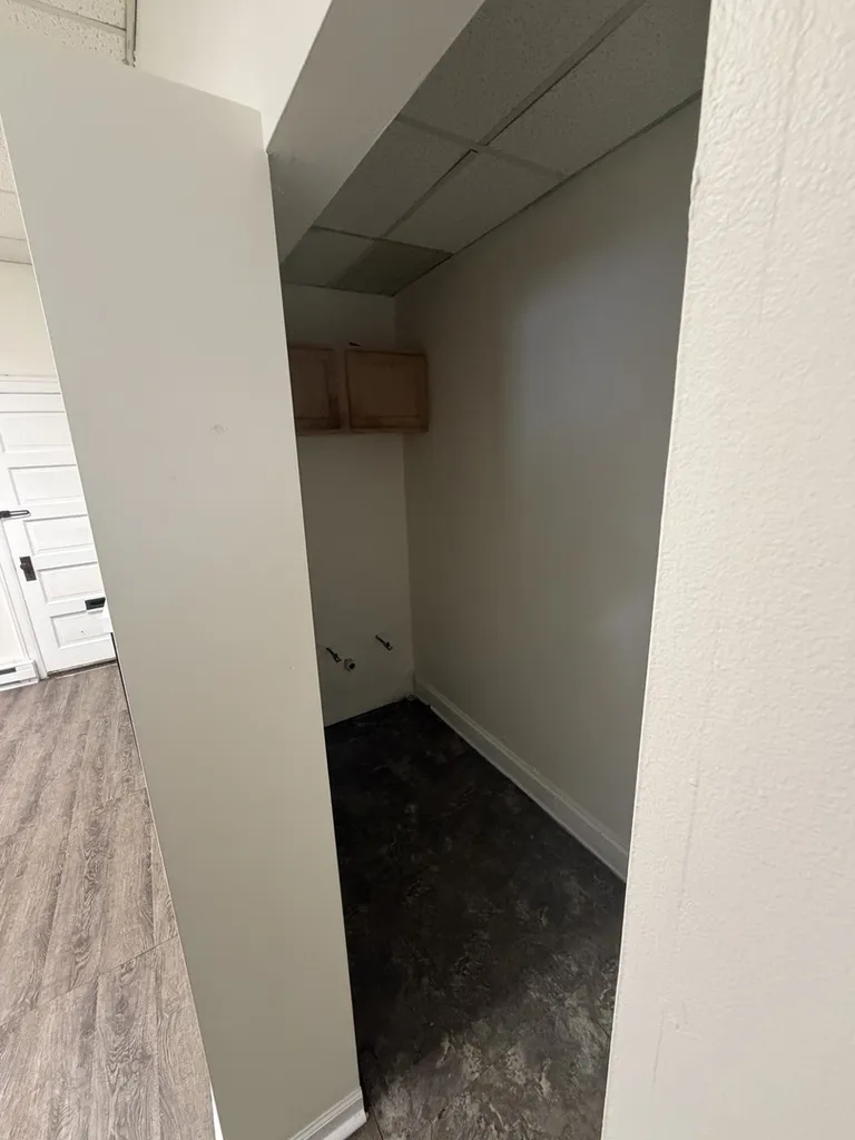 5123 West Montrose Avenue Chicago IL 60641