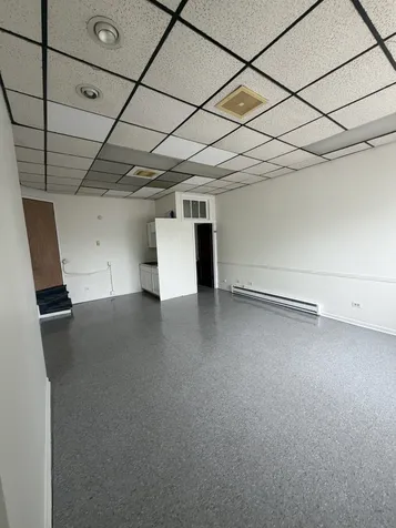 5123 West Montrose Avenue Chicago IL 60641
