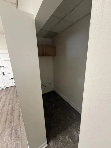 5123 West Montrose Avenue Chicago IL 60641