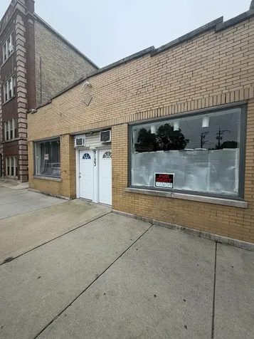 5123 West Montrose Avenue Chicago IL 60641