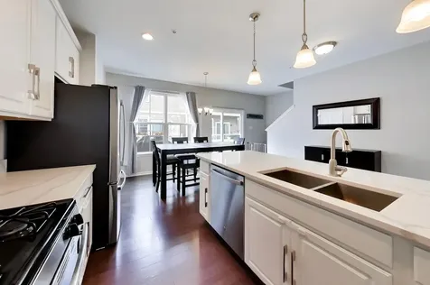 1175 Evergreen Avenue Des Plaines IL 60016