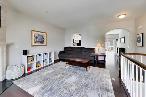 1175 Evergreen Avenue Des Plaines IL 60016