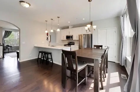 1175 Evergreen Avenue Des Plaines IL 60016