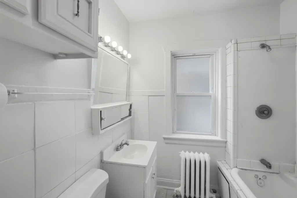 1315 North Massasoit Avenue N Chicago IL 60651