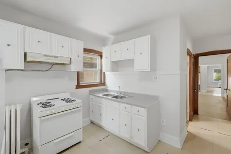 1315 North Massasoit Avenue N Chicago IL 60651