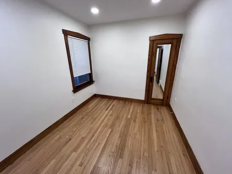 5833 West Peterson Avenue Chicago IL 60646