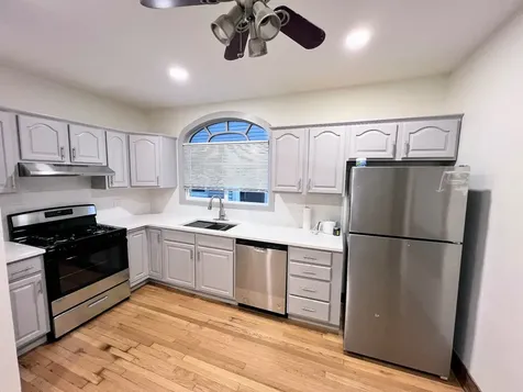 5833 West Peterson Avenue Chicago IL 60646