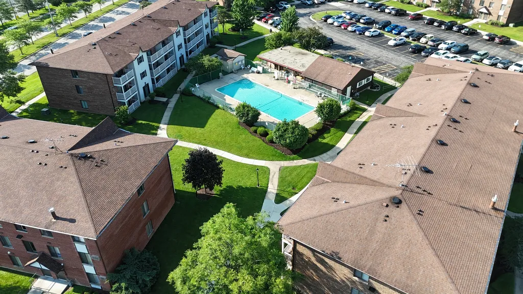 301 Gregory Street Aurora IL 60504
